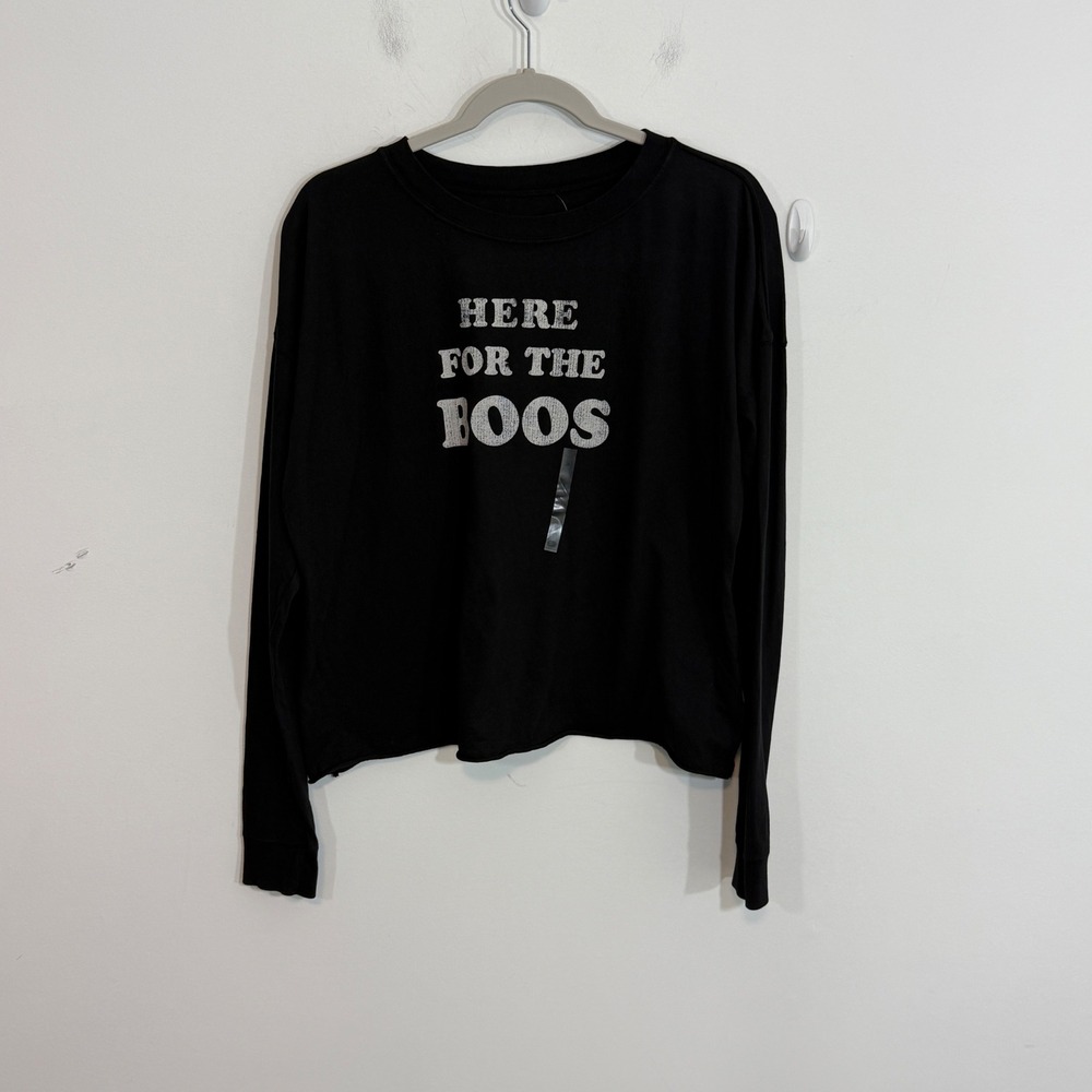 Recycled Karma Womens Shirt M Black Here For The Boos Halloween Graphic Raw Hem